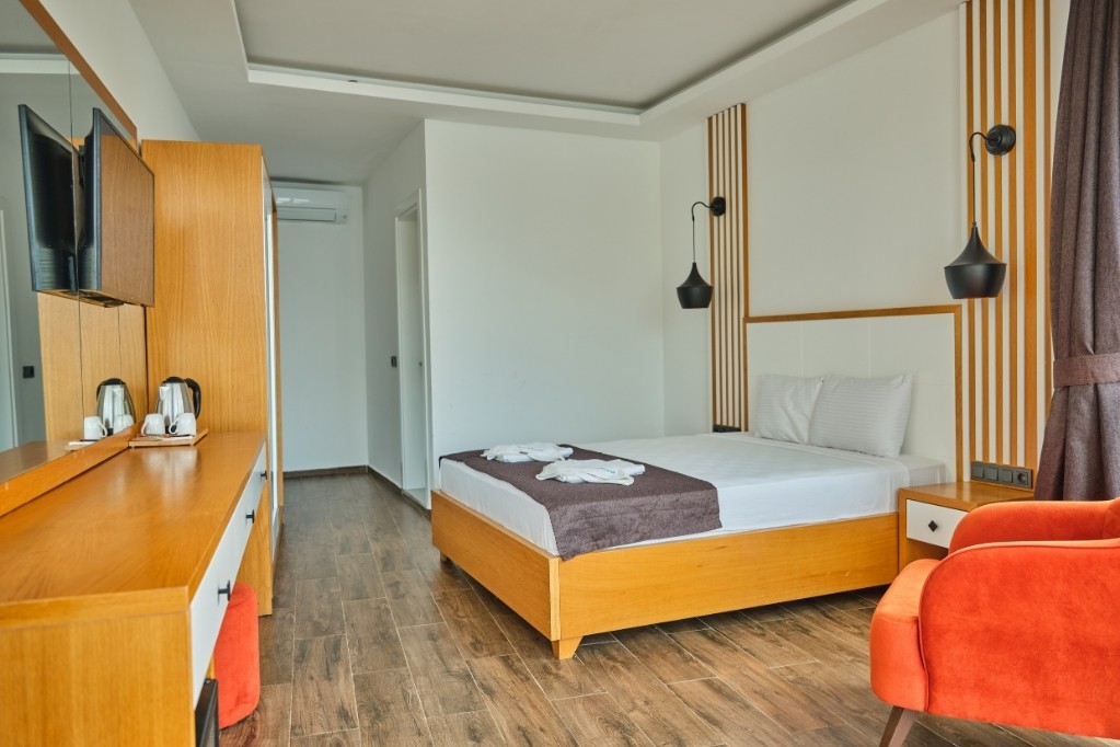 Элитный номер с джакузи и видом на море